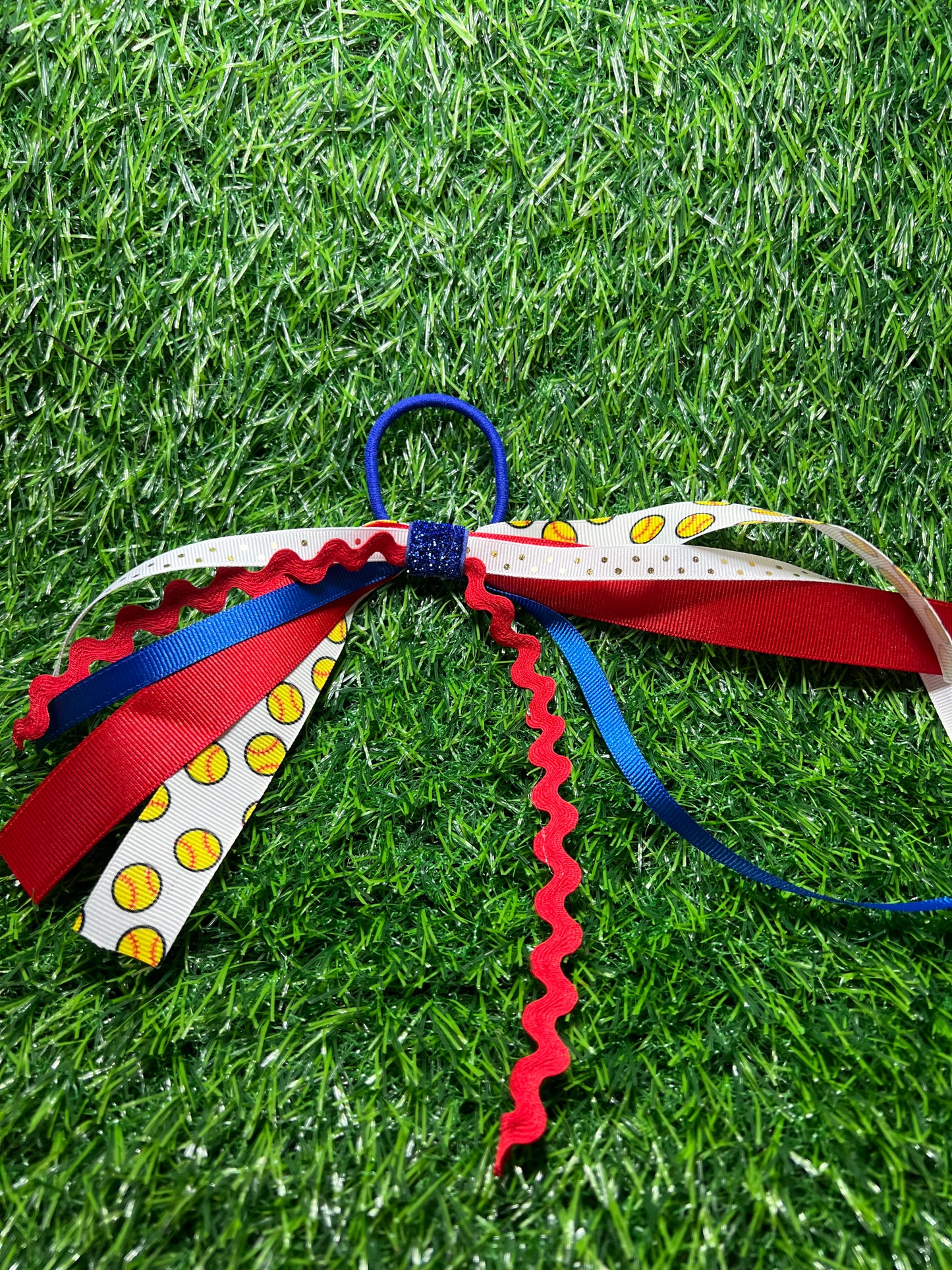 Diamond Queens Ribbon Ponytail Holder